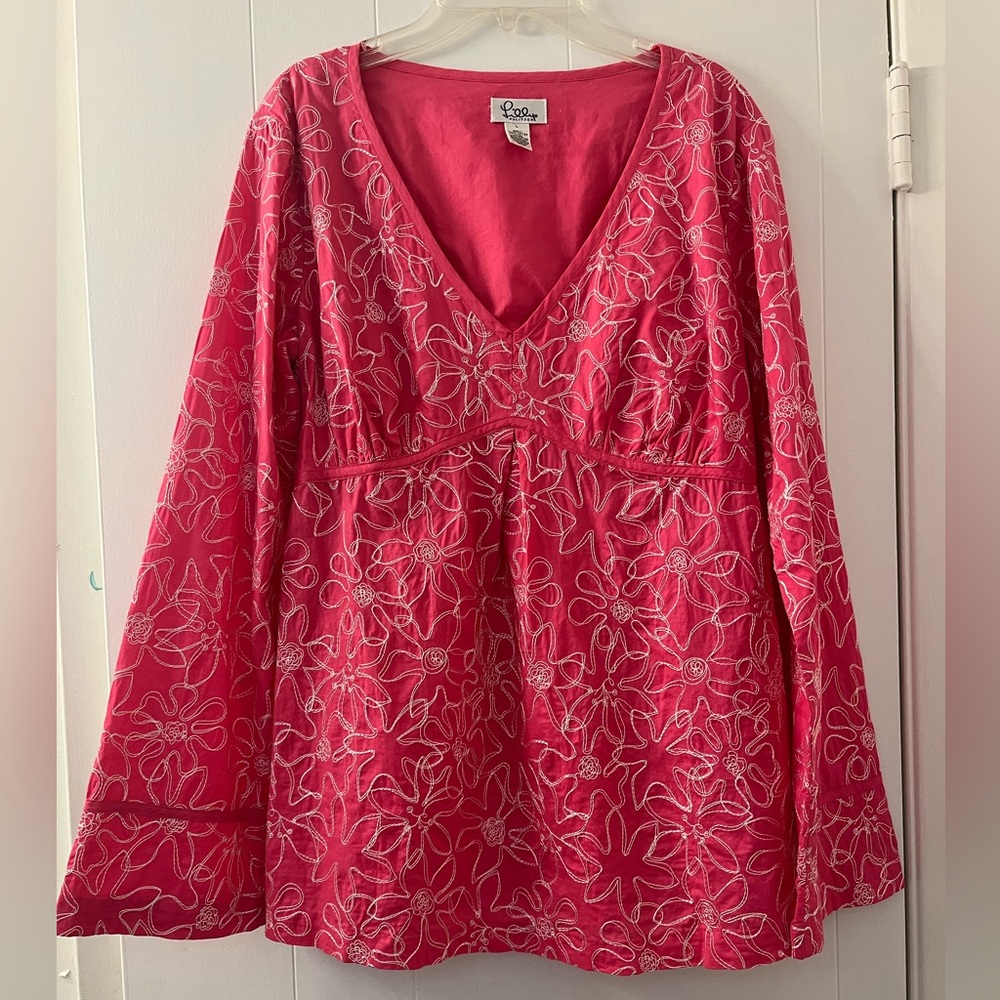 EUC Lilly Pulitzer Paradise Pink Sundial White Label Embroidered Top Large
